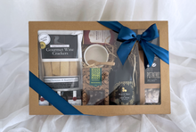 Load image into Gallery viewer, Savour + Sip Giftbox