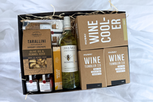 Load image into Gallery viewer, Ultimate Huski Gift Box