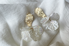Load image into Gallery viewer, Paige Earrings