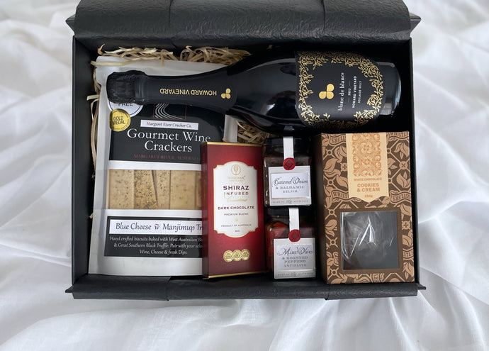 Gourmet Nibbles Gift Box